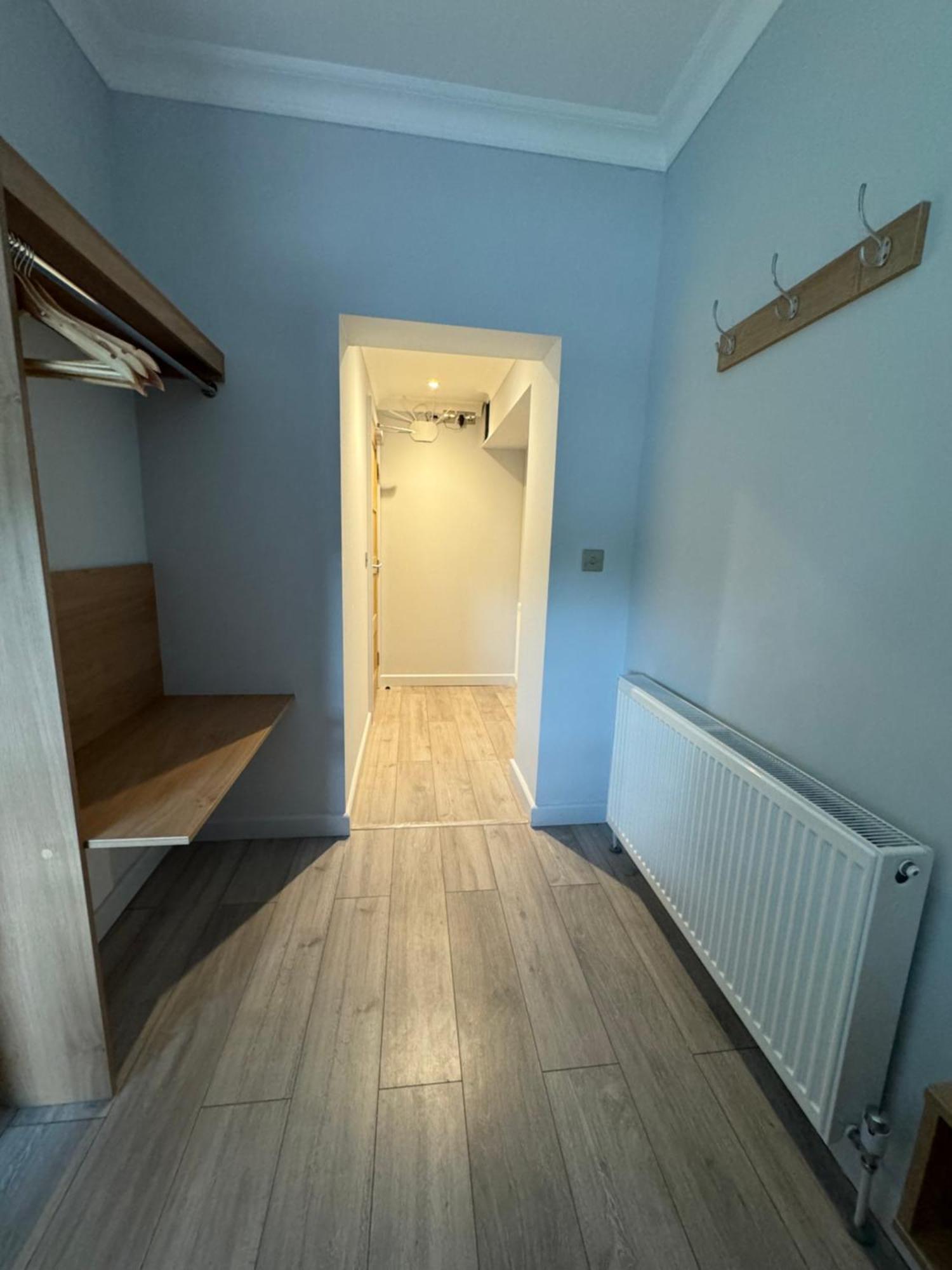Hamilton Court Hotel Hoole Chester Bagian luar foto